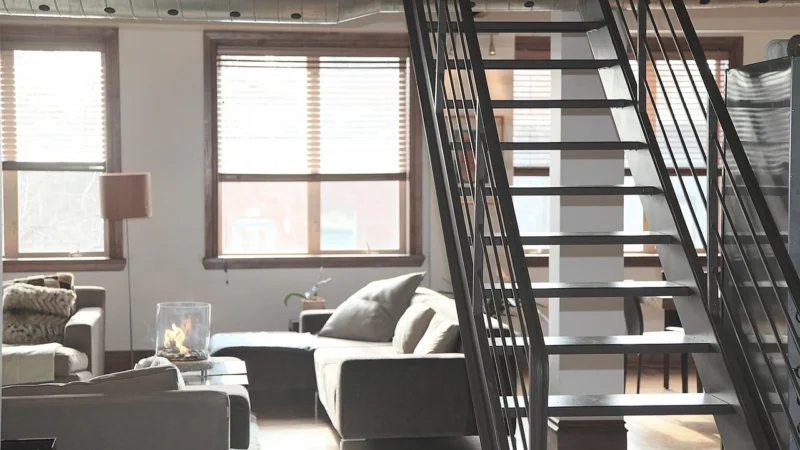 Nowoczesne drzwi ukryte – stylowe rozwiązania dla loftowych wnętrz
