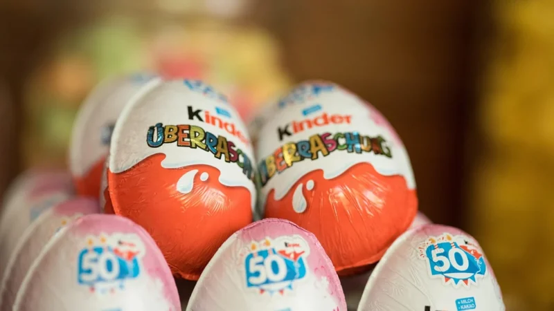 Odkryj pyszne Kinder Joy z niespodzianką 20g w naszym sklepie internetowym!